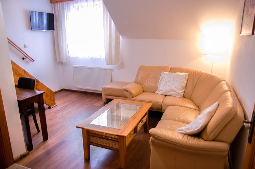 Vila Pod Branou Poprad Exterior photo