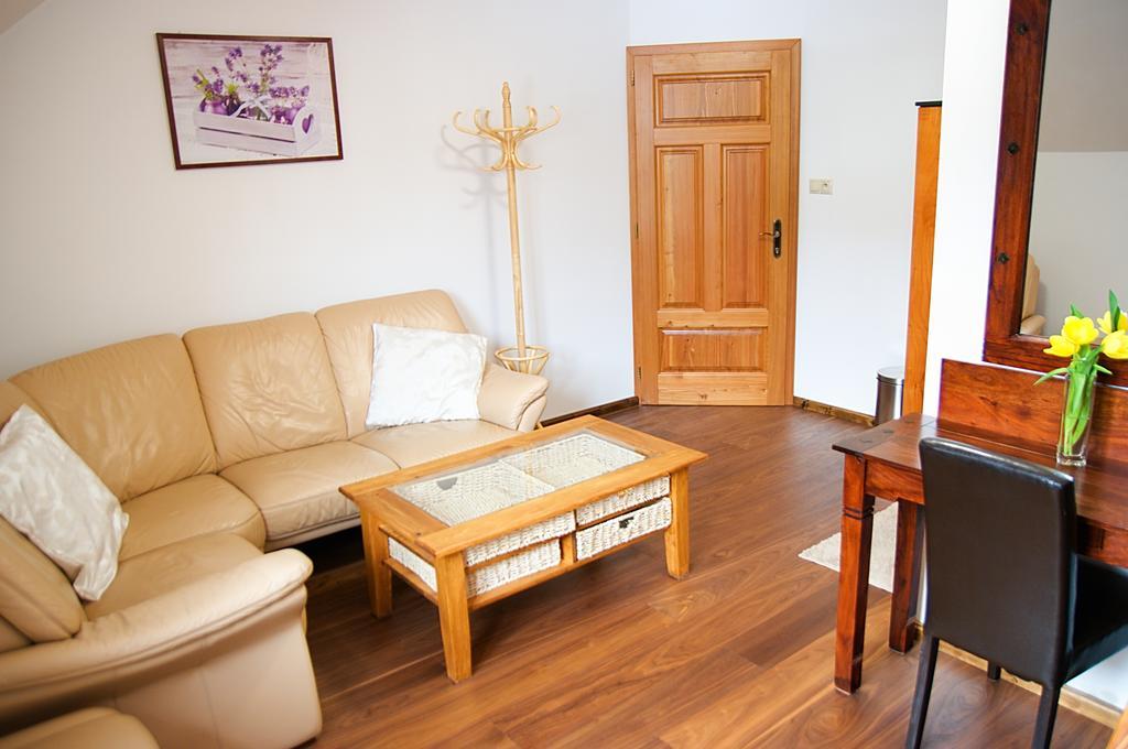 Vila Pod Branou Poprad Exterior photo