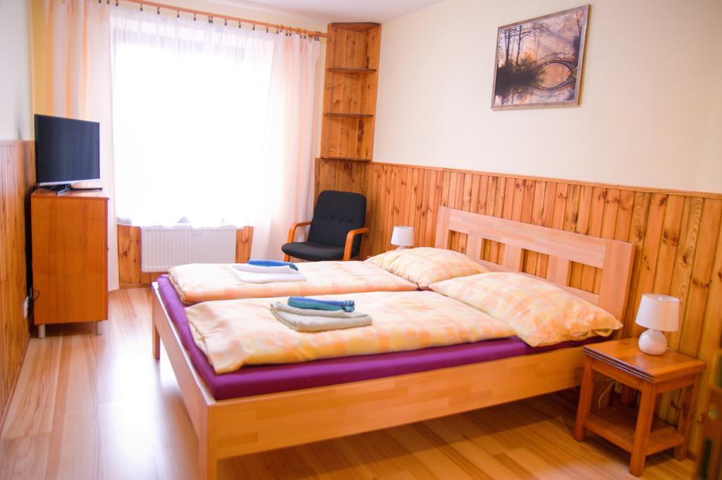 Vila Pod Branou Poprad Exterior photo