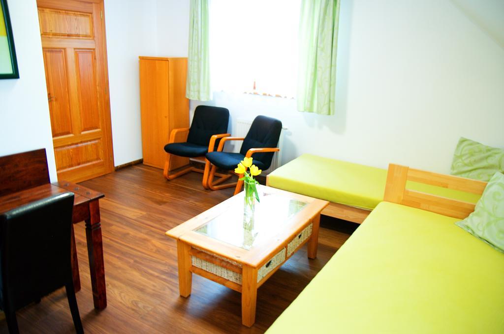 Vila Pod Branou Poprad Exterior photo